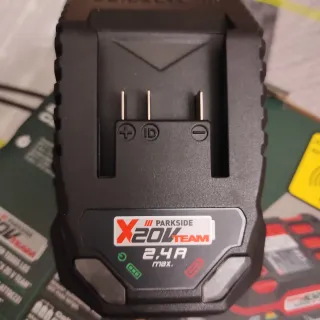 Cargador Parkside X20V Team 2.4A