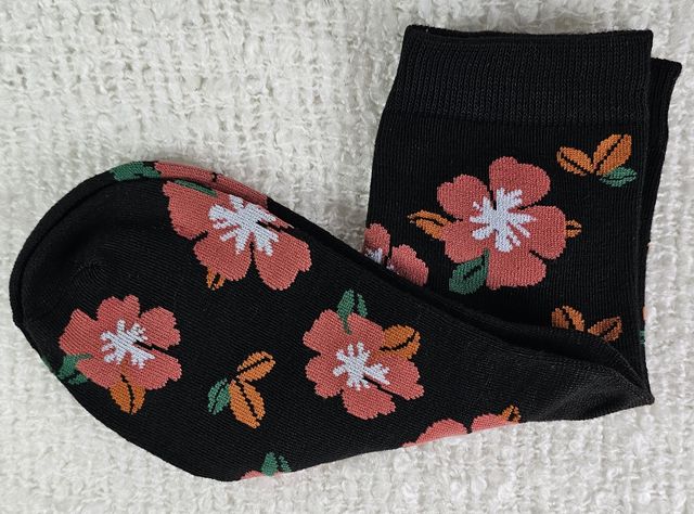 Calcetines floreados con elastico ancho x5