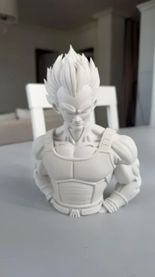Figura Vegeta Marvel