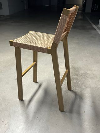 Taburete Alto de Ratán Beige