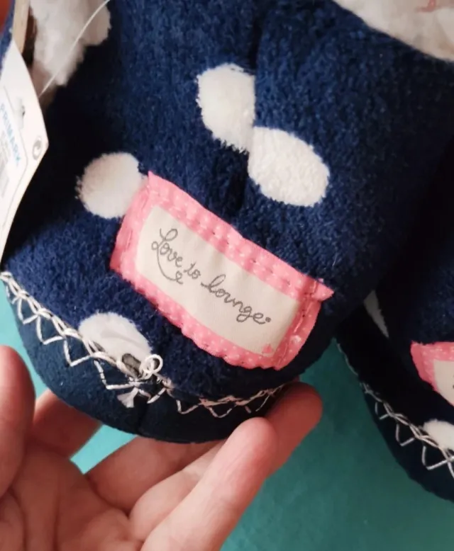 Zapatillas de estar por casa talla 36.SIN ESTRENAR