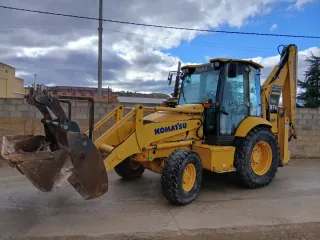 Retroexcavadora Komatsu WB 97R5