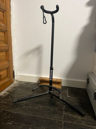 Guitarra Washburn con Amplificador y Soporte