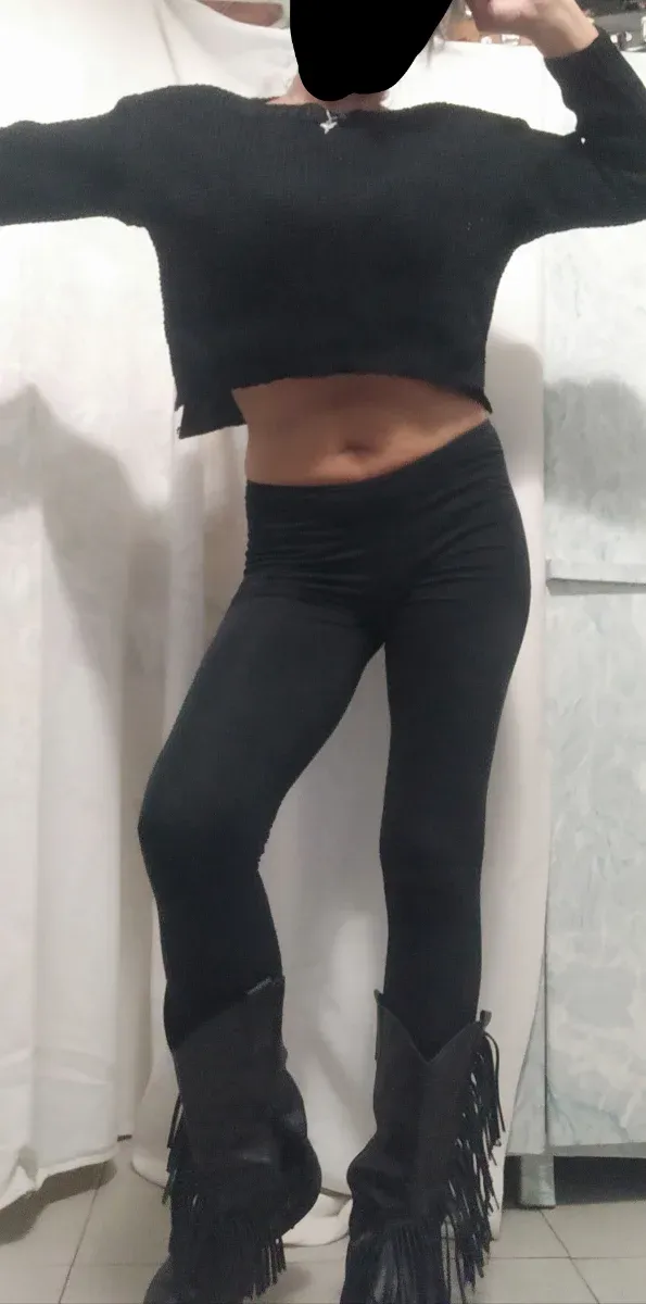 Completo Nero Maglia e Leggings Motivi