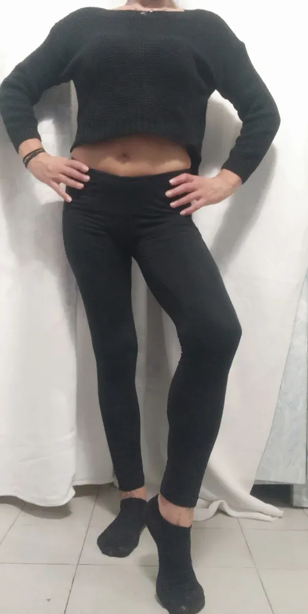 Completo Nero Maglia e Leggings Motivi