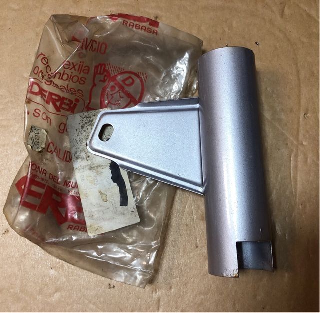 Soporte Faro Derbi Coppa