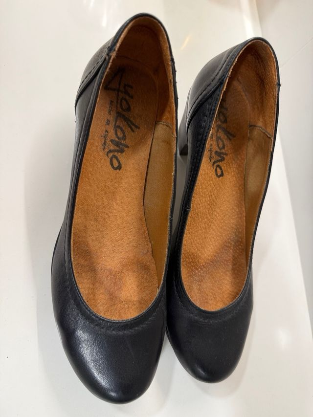 Zapatos de salón negros de piel tacón 5 cms