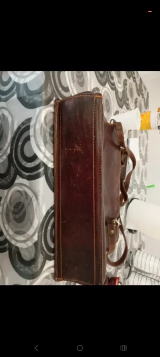 Porta documenti in pelle