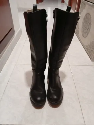 Botas altas negras