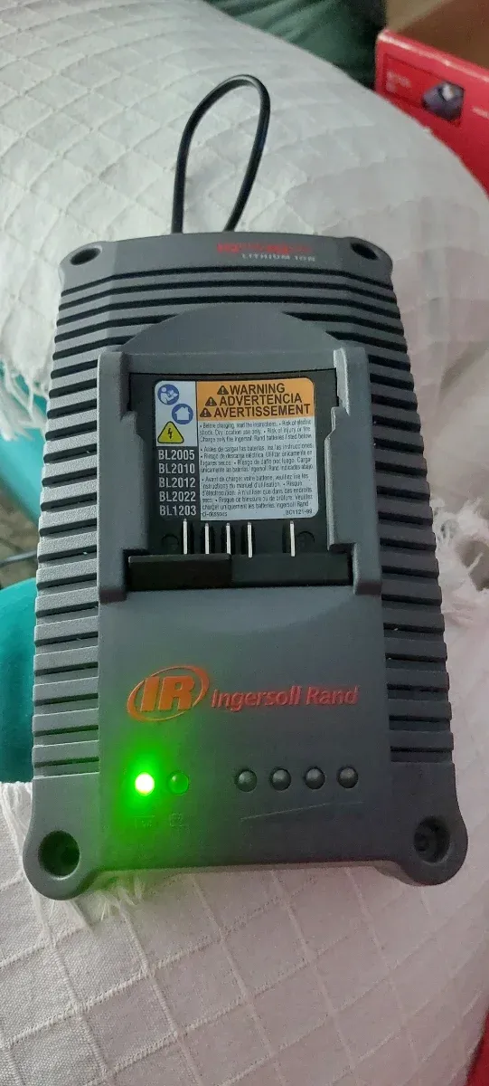 Caricabatterie Ingersoll Rand LITHIUM ION IQV12/IQV20