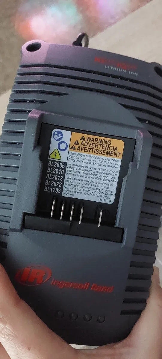 Caricabatterie Ingersoll Rand LITHIUM ION IQV12/IQV20