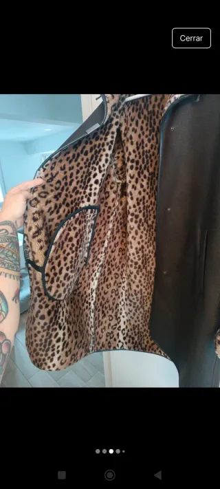 Abrigo tipo pelliza marrón con forro leopardo