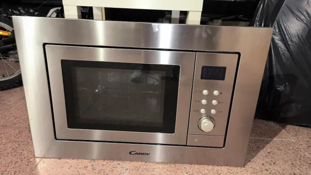 Microondas Candy Acero Inoxidable