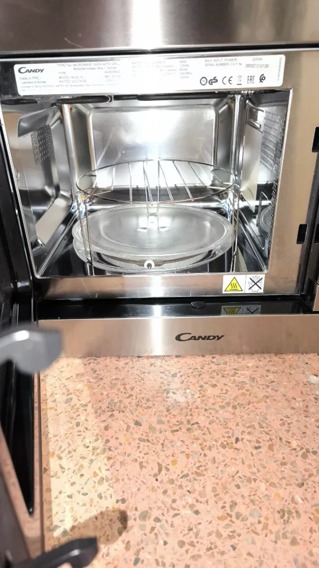 Microondas Candy Acero Inoxidable