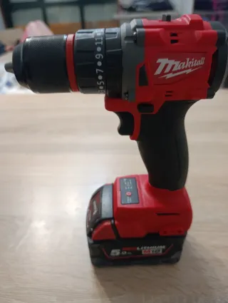 Taladro Inalámbrico Nuevo sin batería