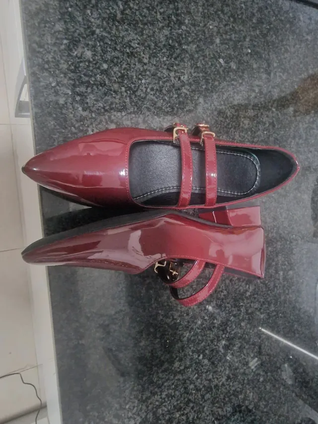 Zapatos Mary Jane color vino Multicolor