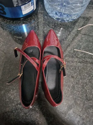 Zapatos Mary Jane color vino Multicolor