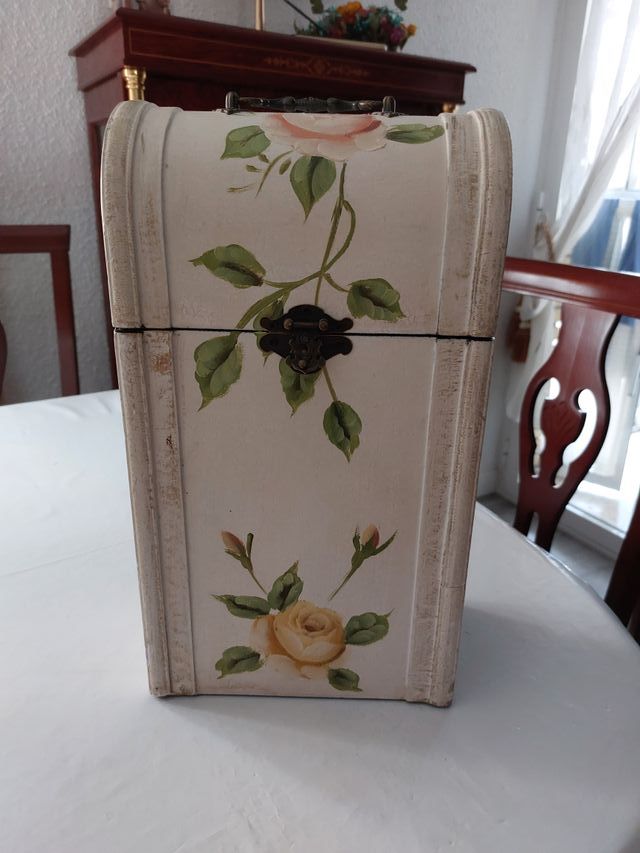 Estuche Madera Vintage Flores Pintadas