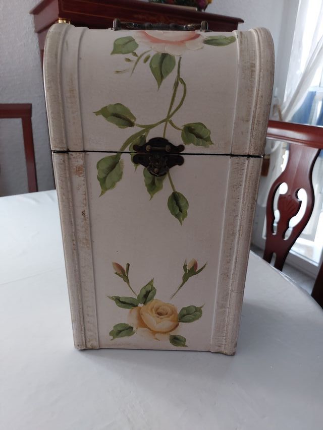 Estuche Madera Vintage Flores Pintadas