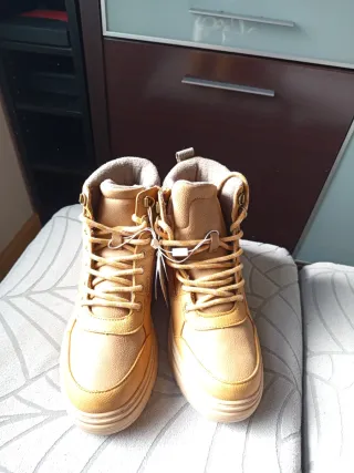 Botines Zara Desert Cordones Beige Talla 39