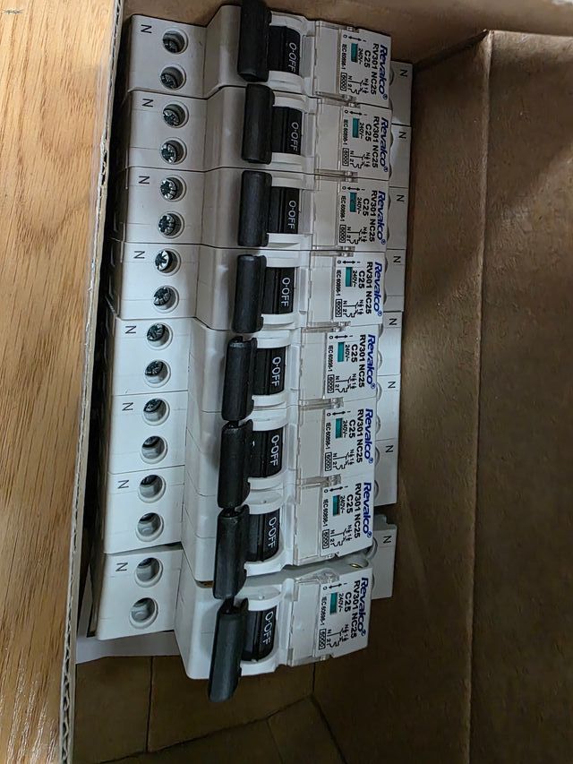 Magnetotérmico Revalco RV301 NC25 25A 1P+N