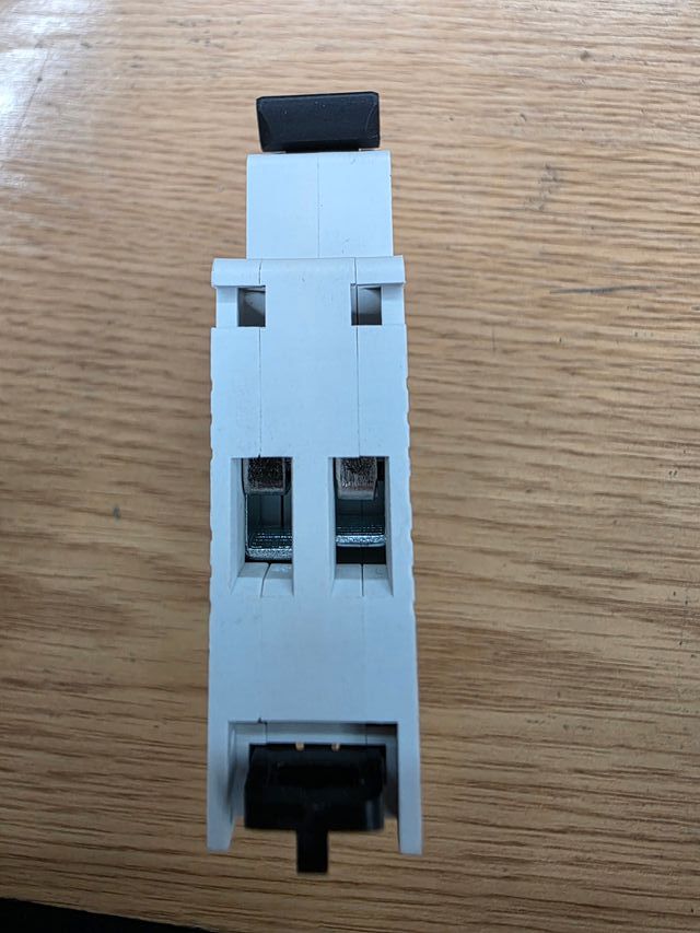 Magnetotérmico Revalco RV301 NC25 25A 1P+N