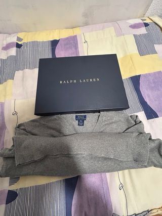 Jersey Polo Ralph Lauren gris con parches