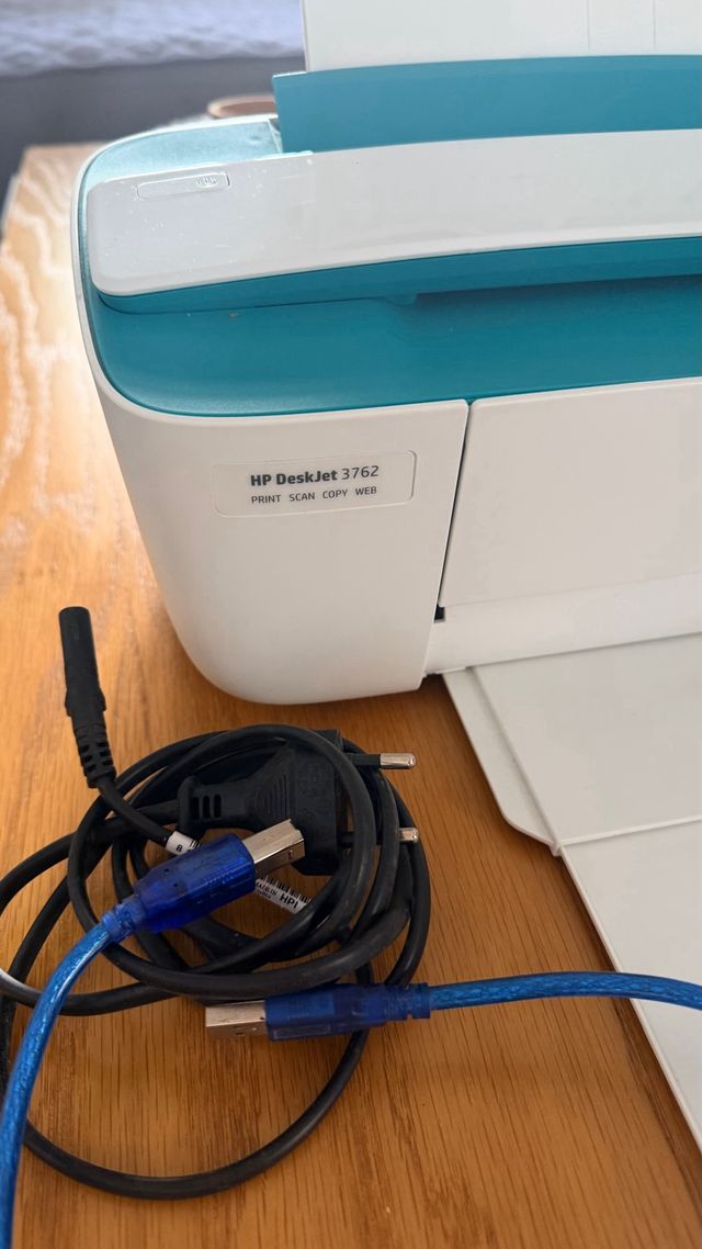 Impresora HP DESKJET 3762. TODO en UNO