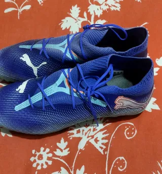 Botas de fútbol Puma Talla 43.5