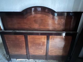 Armario clásico madera con puertas de cristal