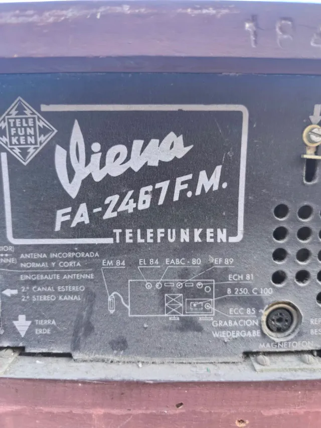 Mueble Radio Tocadiscos Telefunken