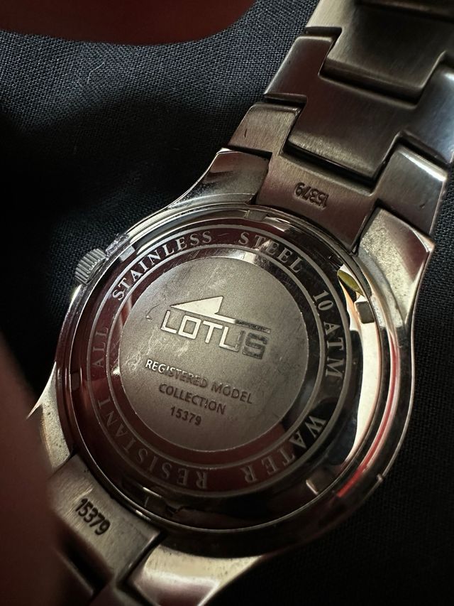 Reloj Lotus Cronógrafo Rojo y Plateado