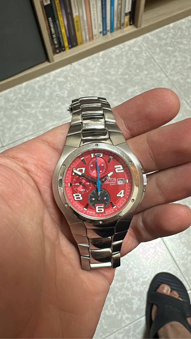 Reloj Lotus Cronógrafo Rojo y Plateado