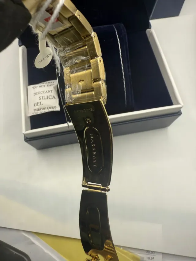 Reloj Maserati Dorado