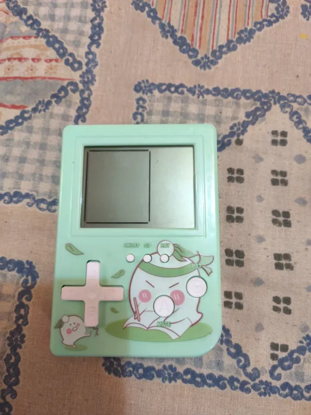 Consola de videogame portátil verde