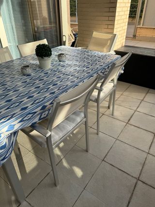 Mesa cristal y aluminio + 6 sillas