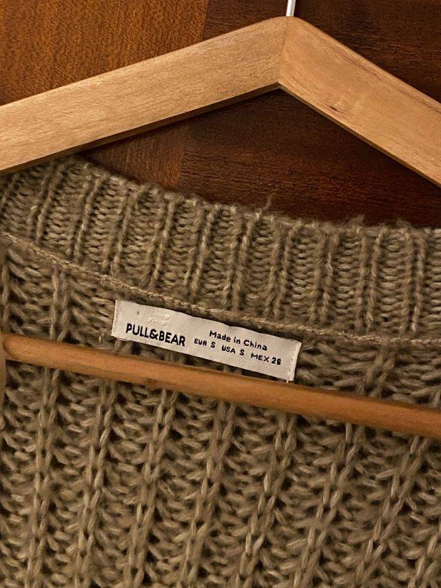 Chaqueta larga de punto beige