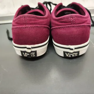 Zapatillas Vans Burdeos y Negras