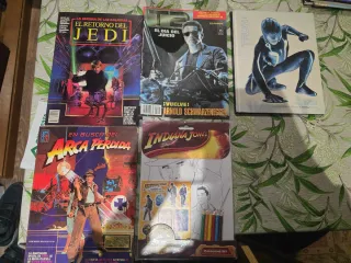 Se vende varios comics de peliculas