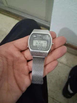 Reloj Orient Digital Cronógrafo Plata