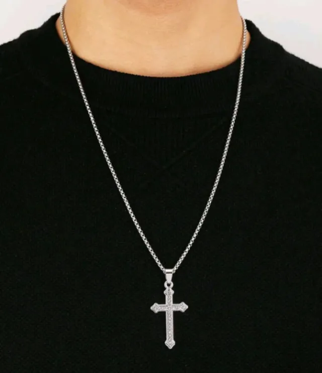 Cadena con colgante cruz pedrería