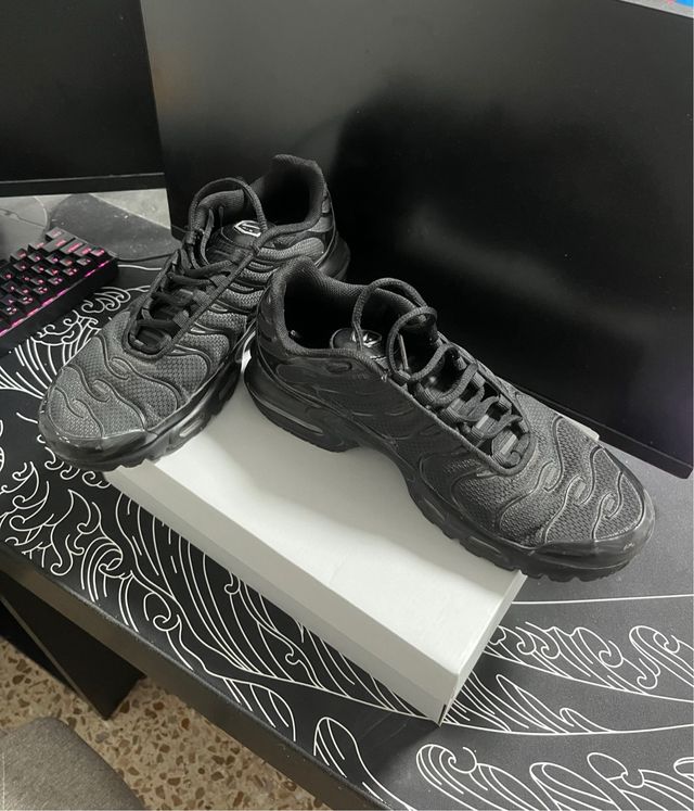 Nike Air Max Plus Negras Talla 42