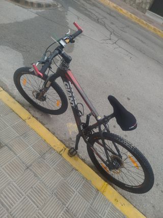 Bicicleta de Montaña Giant