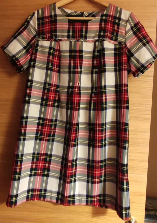 Vestido hecho a mano talla L.