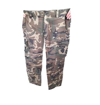 Pantalón estilo OTAN camuflaje