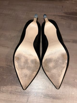 Zapatos de tacón Zara negros