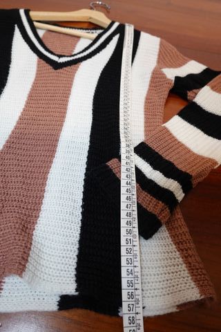 Jersey Shein rayas blanco, negro y marrón