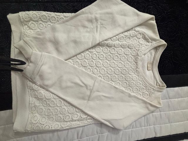 Sudadera Zara niña con encaje talla 9-10 año