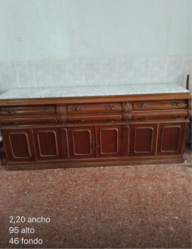 Mueble comedor madera y cristal