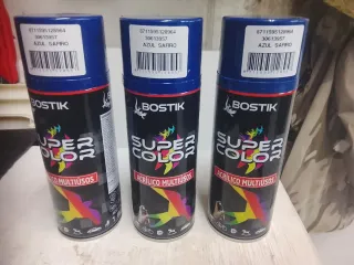 3 botes de pintura azul Bostik